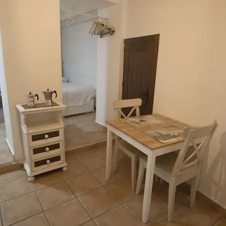 La Casa Del Cuento Bajo