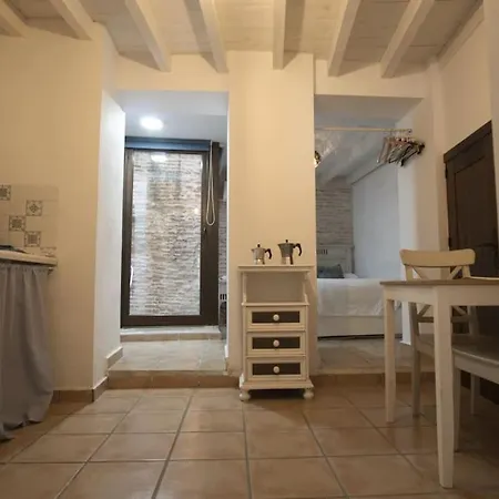 Apartment La Casa Del Cuento Bajo